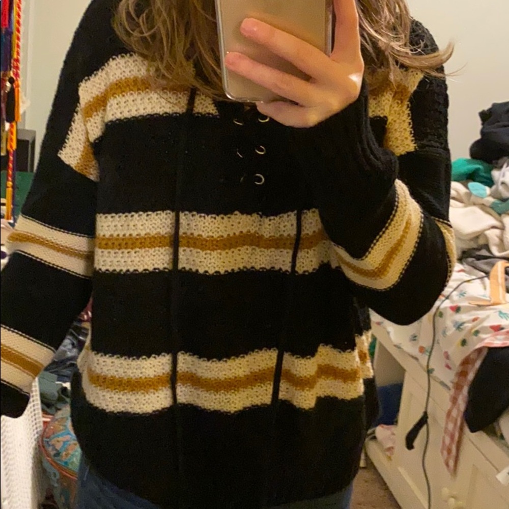 Rue 21 sweater